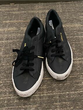 adidas Vintage Black Sneakers with White Soles and Gold Accents Size 8.5 Women
